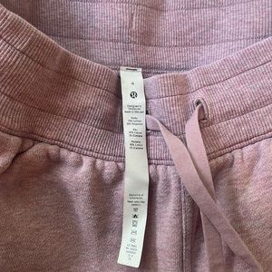 lululemon size 4 joggers